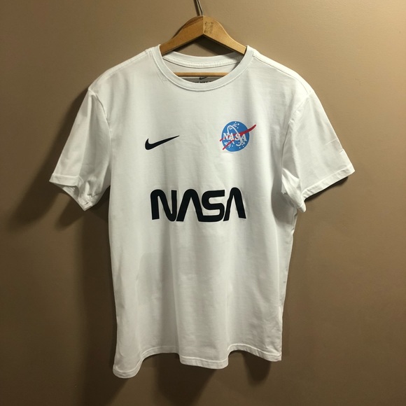 nike nasa tee
